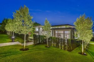 2592 Rosebery -05 500 500 Led North Vancouver